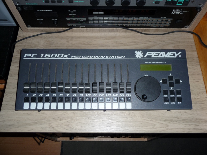 PEAVEY PC 1600X MIDI COMMAND STATION